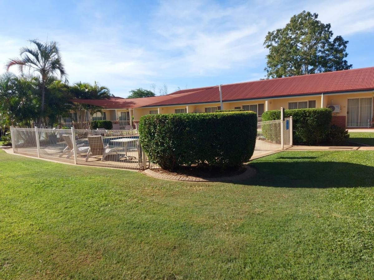 Emerald Explorers Inn Exterior photo