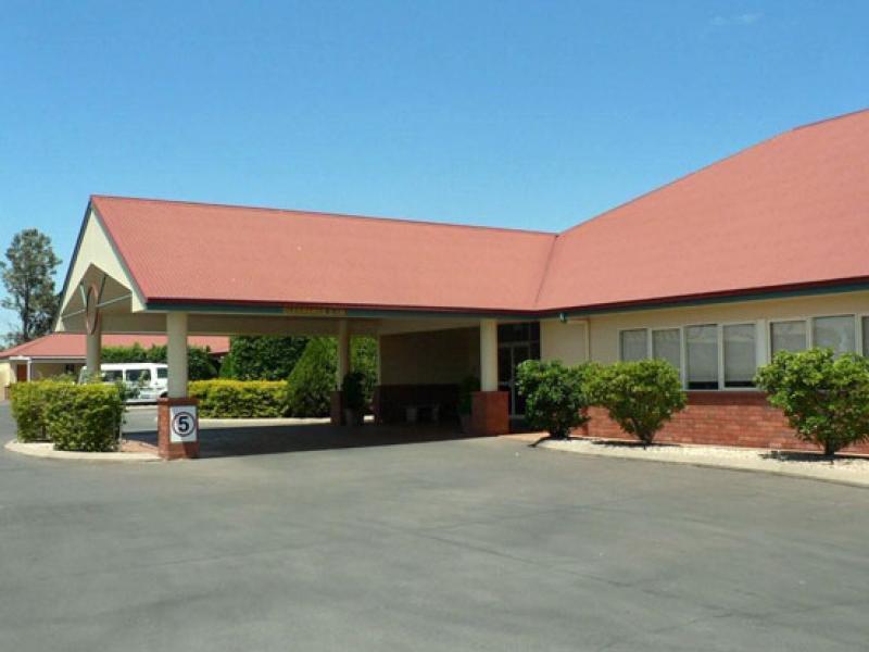 Emerald Explorers Inn Exterior photo